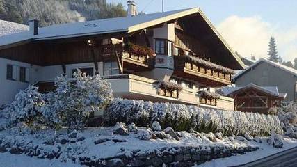 Ferienwohnung für 2 Personen, mit Sauna und Balkon sowie Ausblick in Jungholz