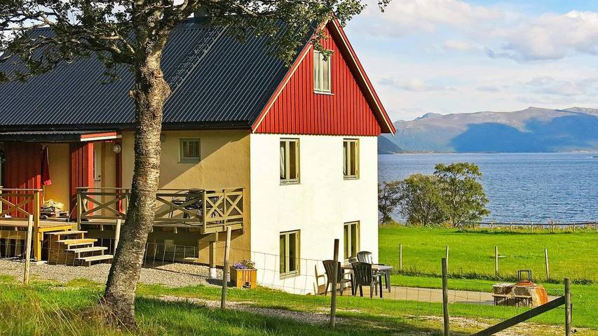 Ferienhaus für 6 Personen, mit Ausblick und Terrasse in Vesterålen