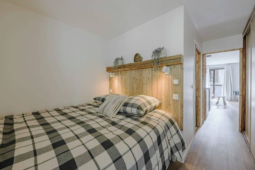 Entire apartment, Cozy studio with balcony in Argentière in Argentière, Chamonix-Mont-Blanc
