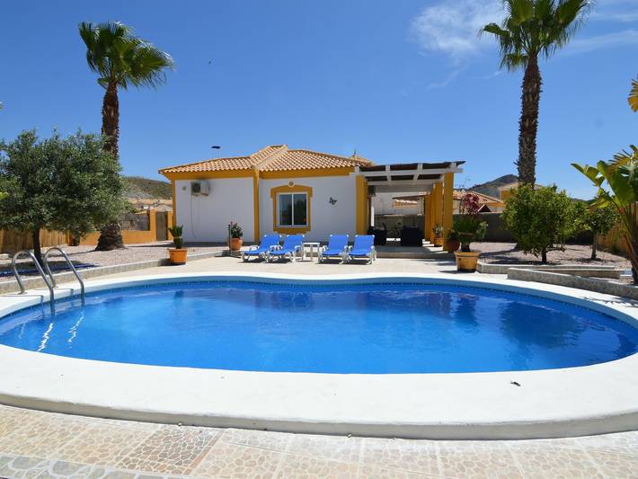 Casa rural para 4 personas, con jardín además de piscina y terraza, Se admiten mascotas en Mazarrón - 2