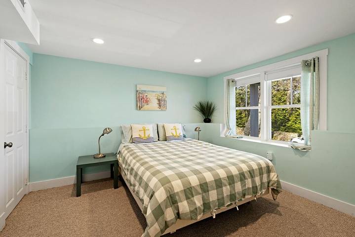 Vacation rental for 7 people, with yard in Gloucester (MA)