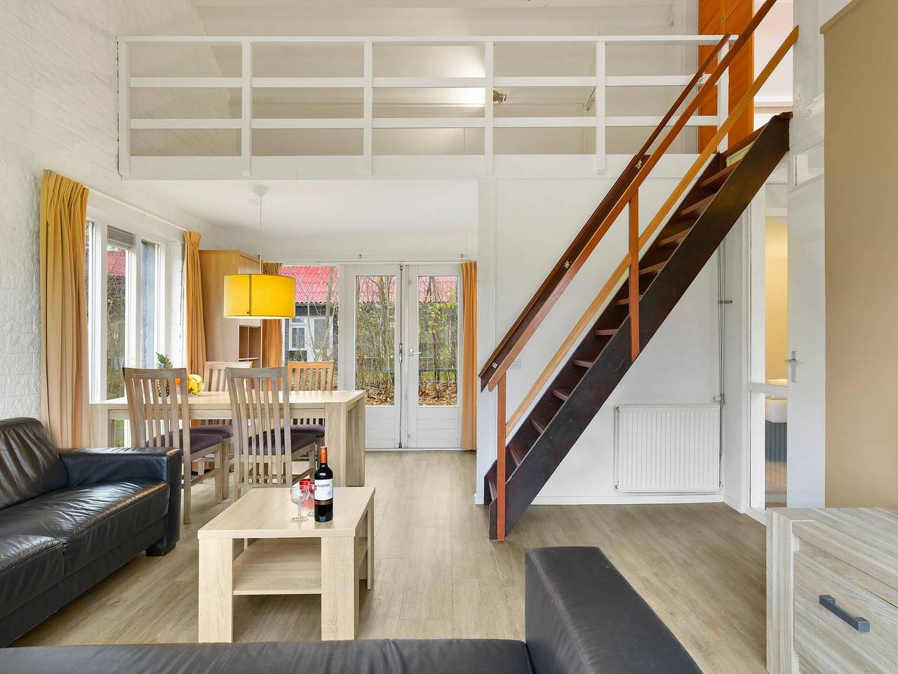 Übernachtung im bewaldeten Park in Drenthe in Drenthe