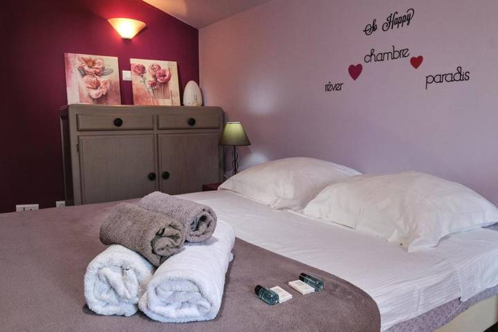 Location de vacances pour 2 personnes, avec vue et balcon à Véranne - 3