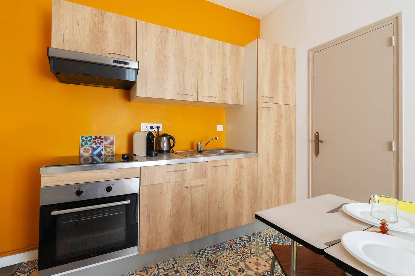 Studio entier, Le Rousseau - Petfriendly - Wifi - Tv in Laval, Mayenne