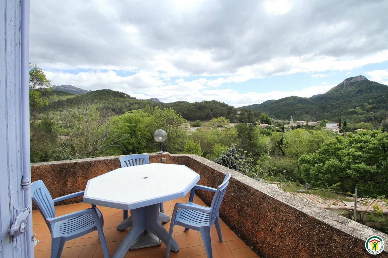 Les Glycines in Propiac, Nyons en omgeving
