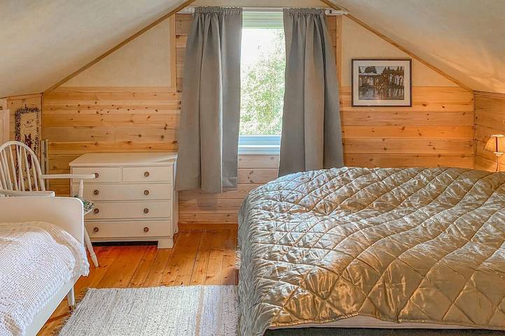 Schönes Haus in Farstad mit Wlan in Fræna, Nördliches Fjordnorwegen