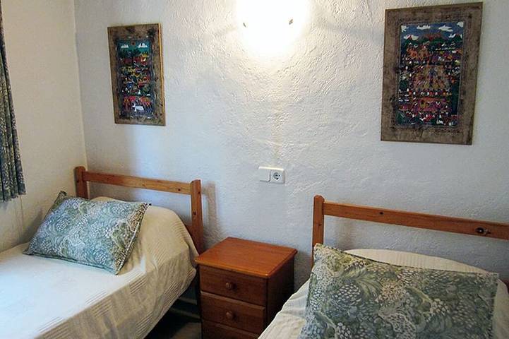 Location de vacances pour 8 personnes, avec jardin à Orba - 3