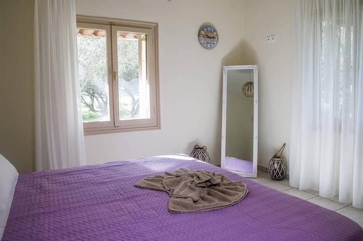 Casa Cicala in Pombia in Region Heraklion