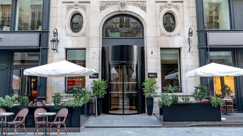 Hôtel pour 2 personnes, avec terrasse et vue dans L'Olympia (Paris) - 2
