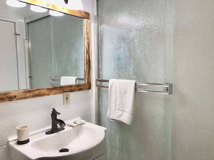 Blockhütte für 2 Personen, mit Balkon und Garten - 1