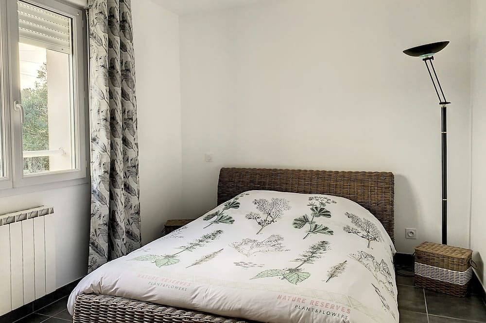 Haus in der Nähe von Aussichtspunkt, Strand und Wanderwegen! 7 Schlafplätze, 3 Schlafzimmer, Wlan in Carolles, Côte de la Déroute