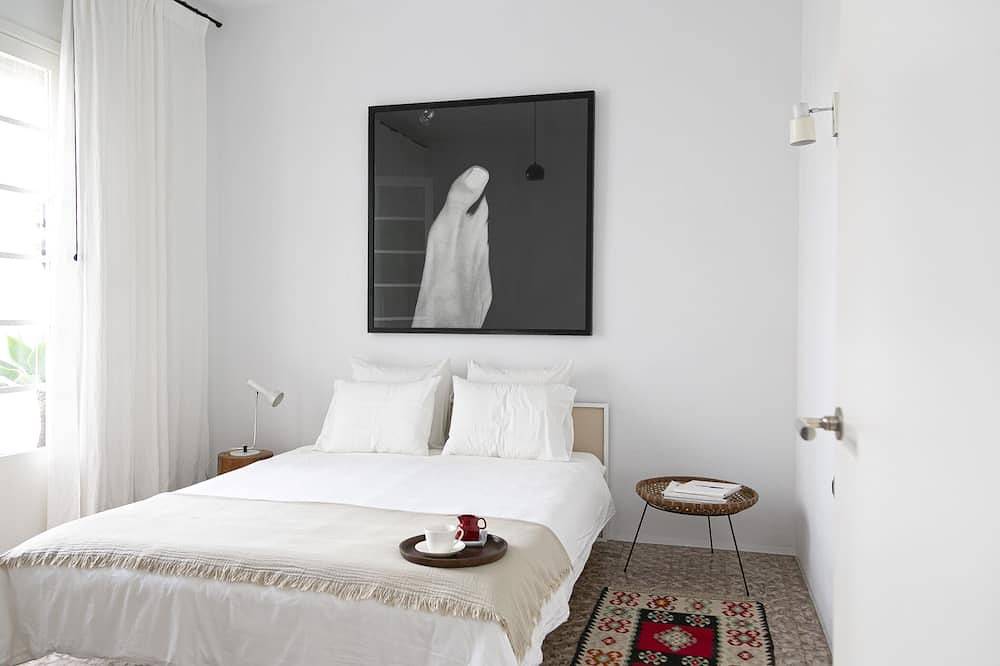 Luxury modernist design townhouse with garden in Distrito Centro-Ifara, Santa Cruz de Tenerife