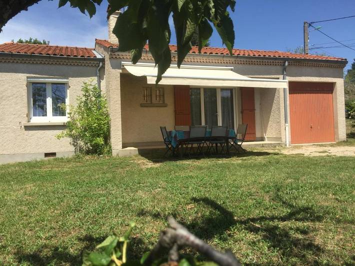Location de vacances pour 6 personnes, avec jardin et vue à Le Crestet - 2