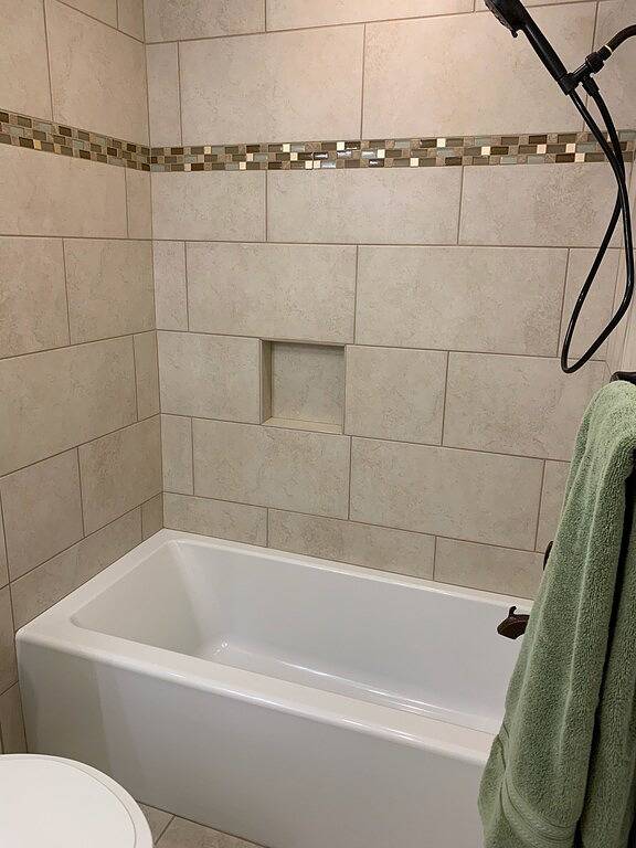 Ganze Wohnung, 2 Br plus Loft Familienfreundliche aktualisierte Wohnung in der Nähe von Ski Hill, See & Wandern in Truckee, Donner Lake