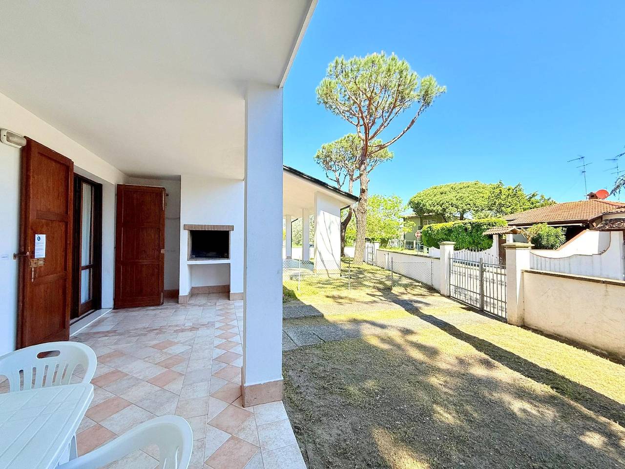 3-room villa, ground floor, 2 gardens, climate in Lido di Volano, Province de Ferrare
