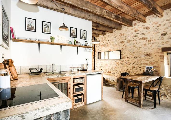 Gîte pour 3 personnes, avec piscine ainsi que terrasse et jardin à Marsalès - 2