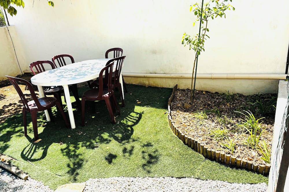 6-person house with garden in quiet neighborhood in Cournonterral, Côte d'Améthyste