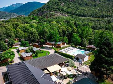 Chalet pour 4 personnes, avec bassin pour enfant dans les Pyrénées