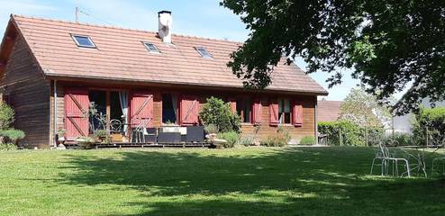 Gîte pour 7 personnes, avec vue et jardin, animaux acceptés à Chaon
