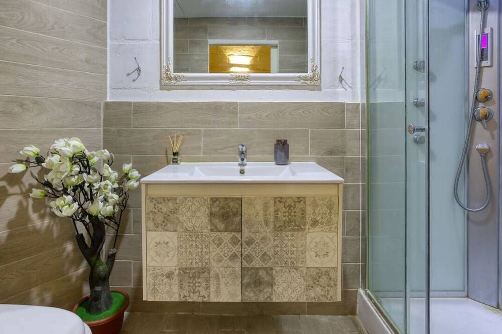 Ganze Wohnung, Modern & Stylish studio in charming town of Bormla in Cospicua, Insel Malta