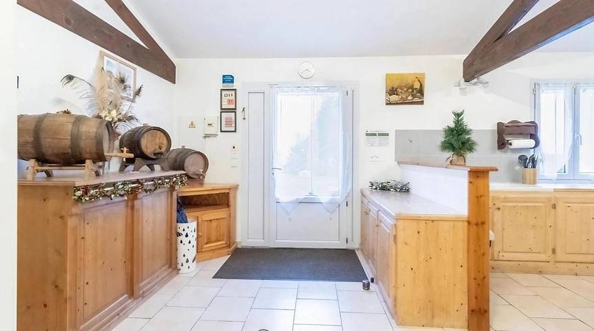 Gîte pour 7 personnes, avec terrasse à Arces - 3