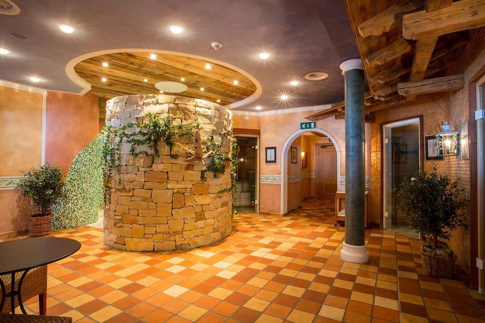 Almboden - Hotel Bogner Hof in Tannheim (Tirol), Allgäuer Alpen (Österreich)