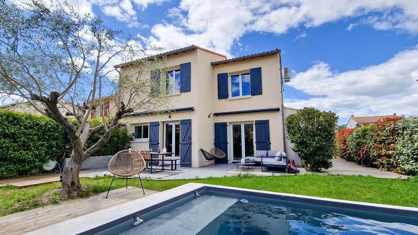 Location de vacances pour 6 personnes, avec piscine ainsi que jardin et terrasse à Aigues-Vives - 4