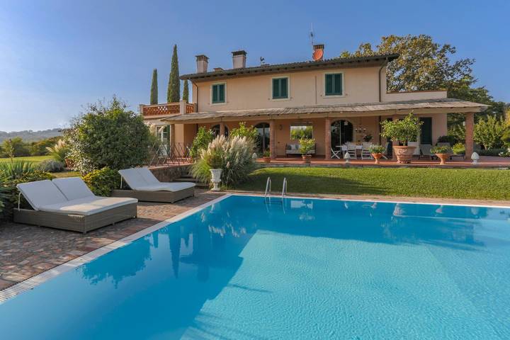 Villa pour 9 personnes, avec jardin et balcon