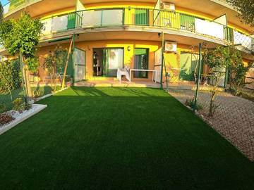 Gîte pour 4 personnes, avec terrasse ainsi que jardin et vue, animaux acceptés dans l'Eucaliptus