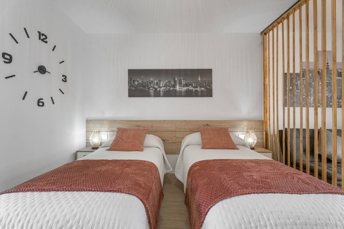 Entire studio, Vacation Studio 'Carolina 207' with Mountain View, Wi-Fi and Air Conditioning in Costa del Silencio, Arona