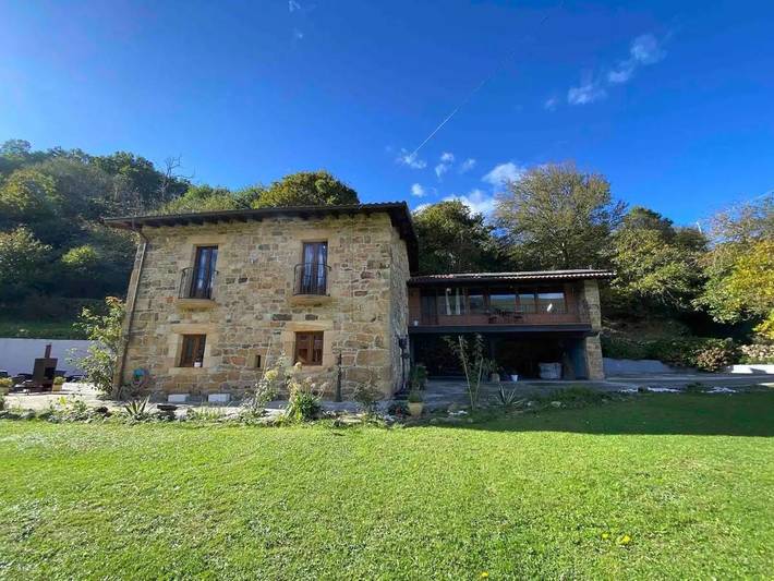 Casa rural para 6 personas, con Balcón y Terraza además de Jardín y Vistas en Luena (Angola)