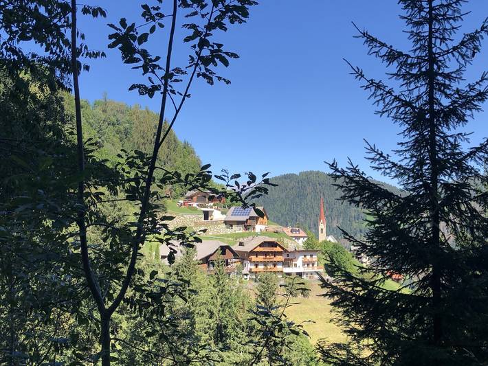 Hel lejlighed, Traditional Apartment "Waldstille" in Idyllic Nature, Balcony and Wi-Fi in Onach, St. Lorenzen