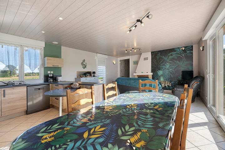 Gîte 'Gite La Landette' avec terrasse privée, jardin privé et Wi-Fi in Lapenty, Région d'Avranches