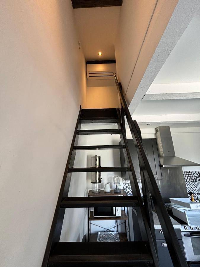 Location de vacances pour 4 personnes, avec jardin ainsi que vue et piscine à Valaurie - 3