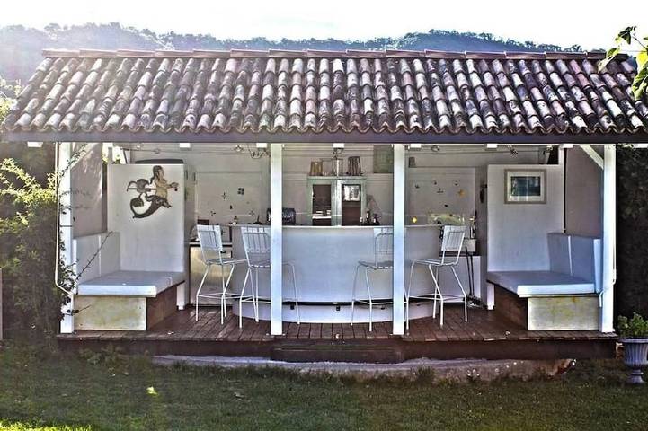 Ferienhaus für 4 Personen, mit Pool und Garten