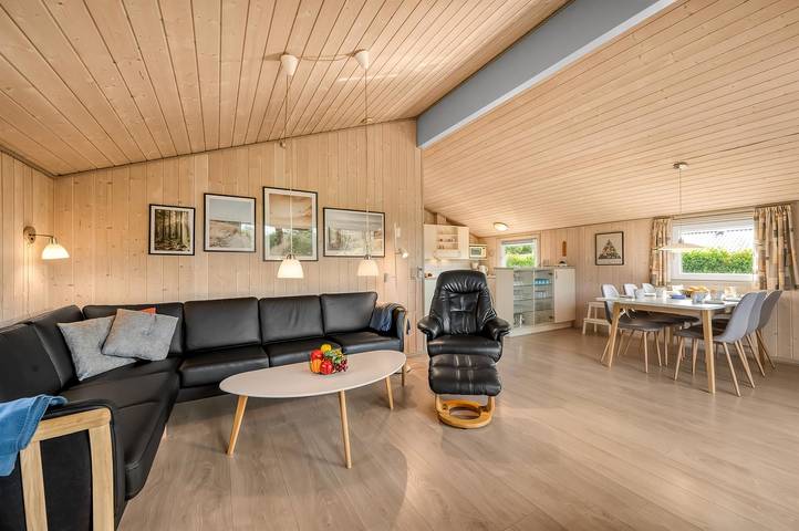 Ferienhaus für 6 Personen, mit Whirlpool und Terrasse sowie Garten und Sauna in Bork Havn - 4