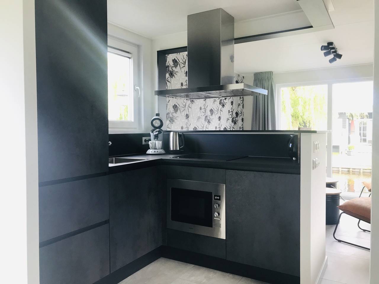 Chaletpark Kroondomein Giethoorn — Chalet "'t Wiede" six guests in Giethoorn, National Park Weerribben-Wieden