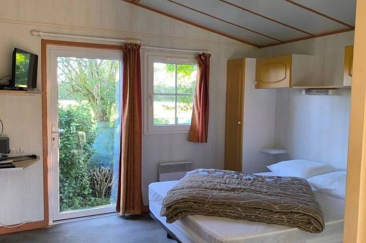 Mobil home pour 4 personnes à Baye - 3