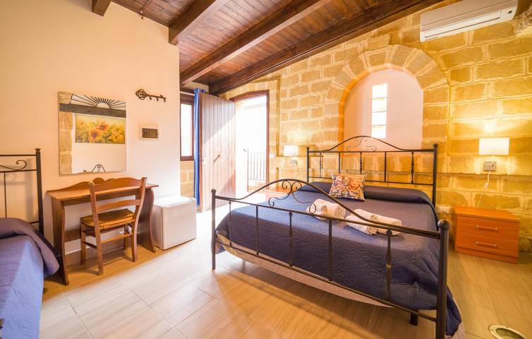 Cozy 600sqft Apartment Near Beach - Pool, Parking, Terrace in Alcamo, Trapani Province