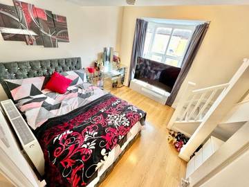 Holiday Rental for 8 People in Northampton, Northamptonshire, Photo 3