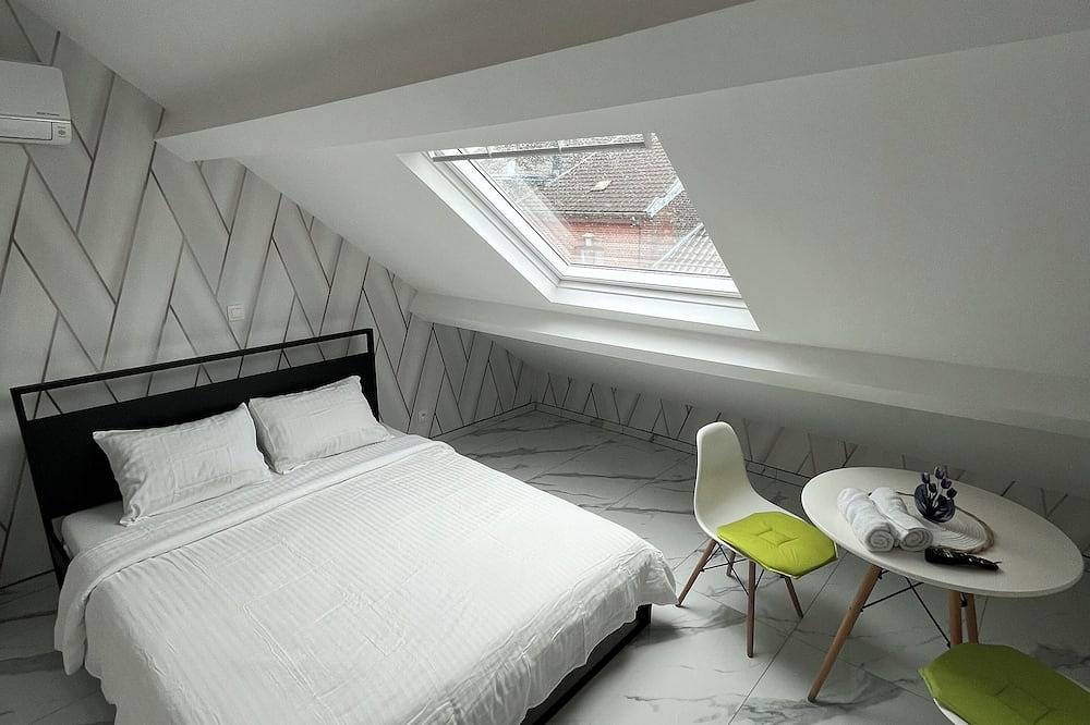 5 suites-2 kitchens-5 bathrooms in Gosselies, Charleroi