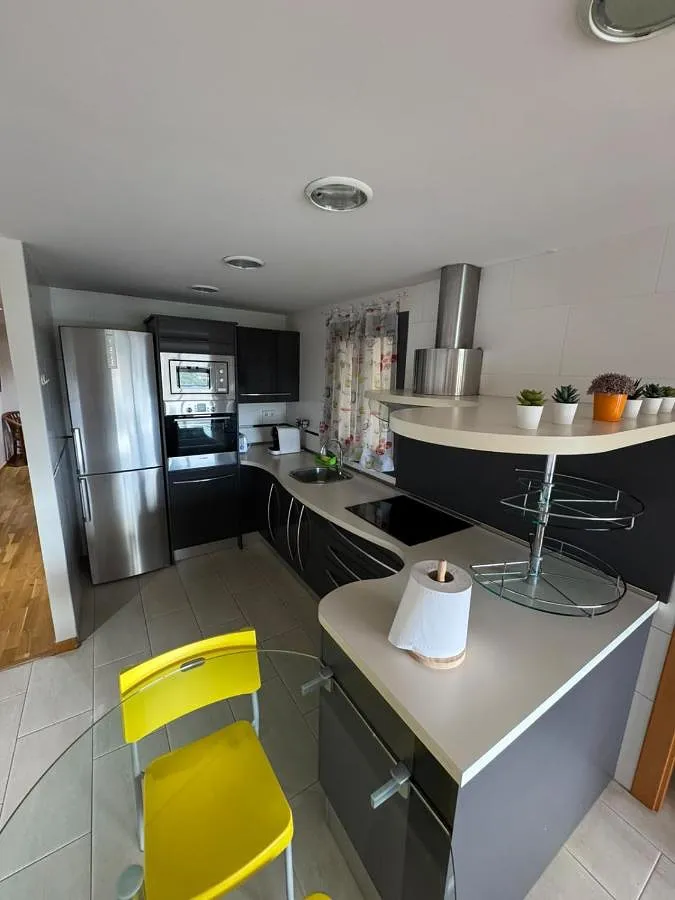 Apartamento de vacaciones para 6 personas, con vistas y balcón - 1
