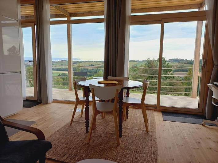 Gîte pour 4 personnes, avec vue et jardin ainsi que sauna et terrasse à Agassac