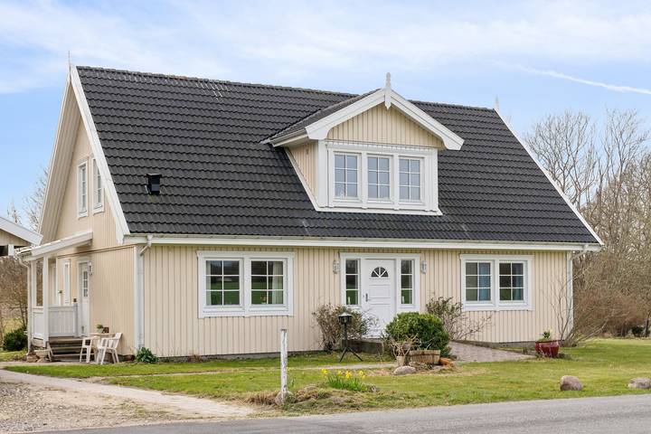 Villa for 8 personer, med Terrasse og Have i Faxe Ladeplads