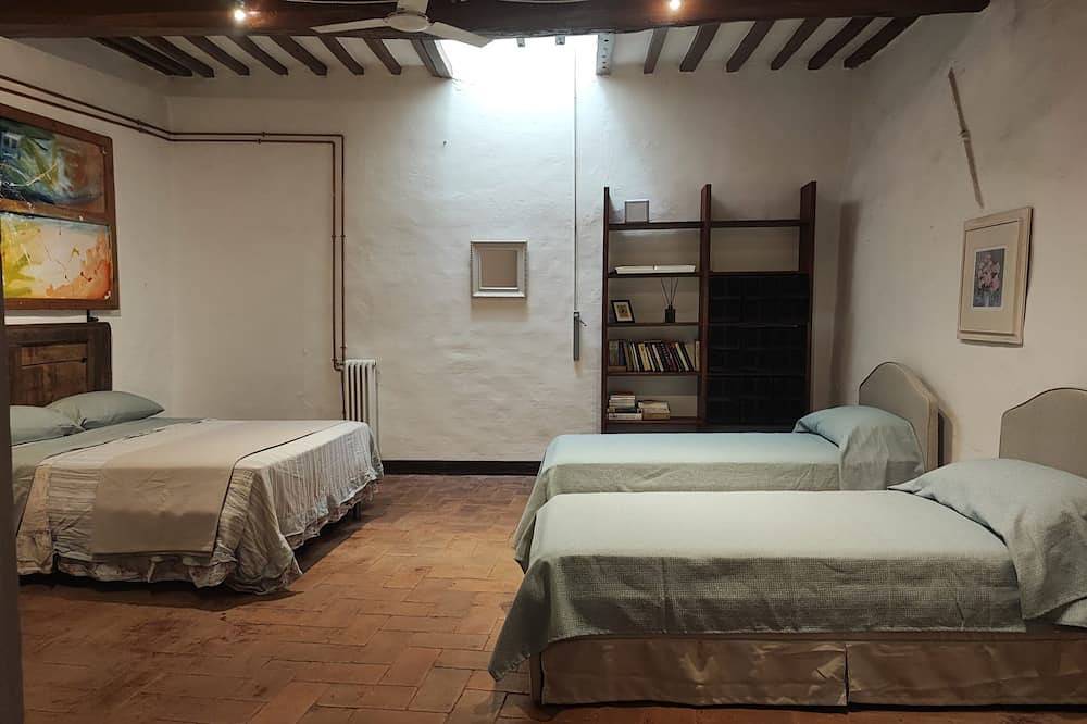 Santacaterina, Your oasis of peace overlooking the historic walls of Sansepolcro in Sansepolcro, Valtiberina