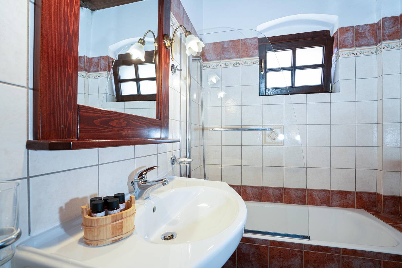 Zimmer 'Double - Morea' mit Bergblick, privater Terrasse und Wlan in Evrytania