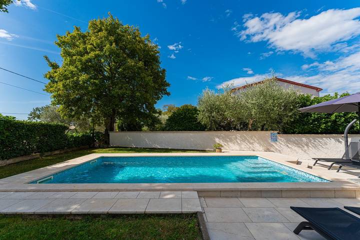 Villa für 10 Personen, mit Pool und Garten, mit Haustier in Marčana - 2