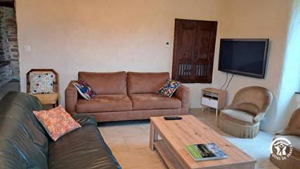 Gîte pour 15 personnes, avec jardin ainsi que terrasse et vue à Saint-Izaire