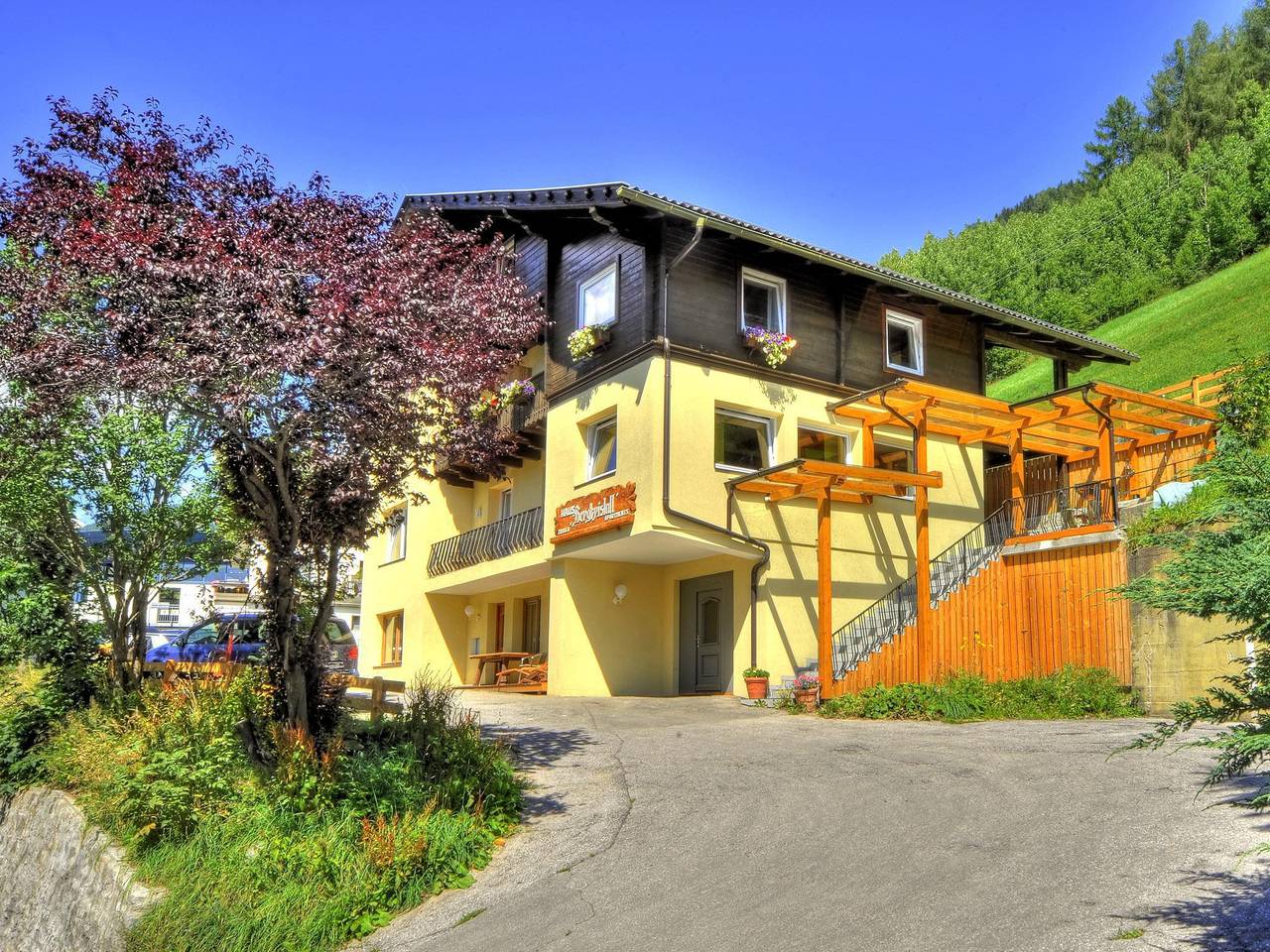 Ganze Ferienwohnung, Einzelzimmer, Dusche, Wc, Balkon in Heiligenblut, Bezirk Spittal an der Drau