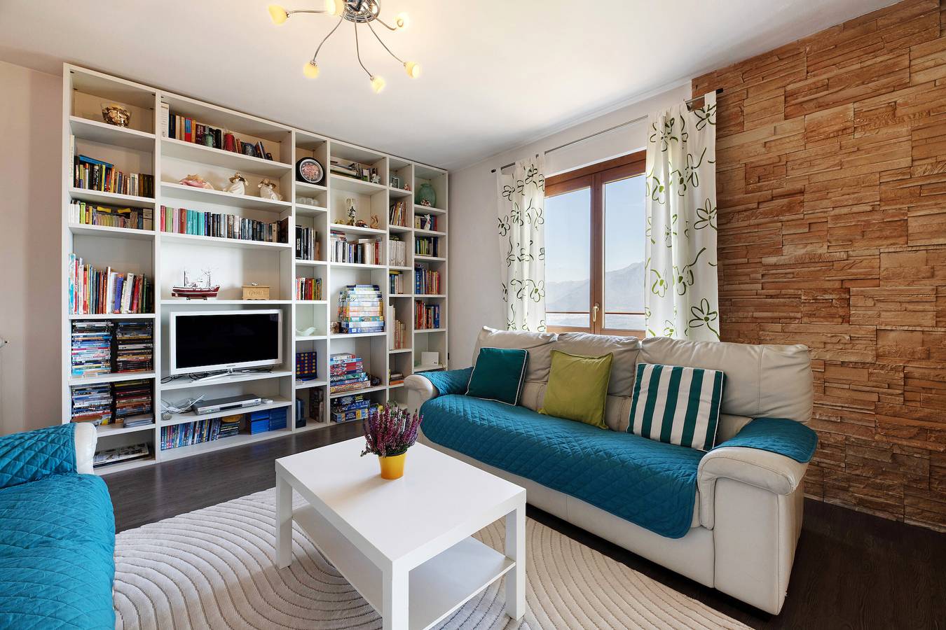 Casa Vacanze 'Giuly' con Vista al Lago, Terraza Privada y Wi-Fi in Municipio de Stazzona, Lago de Como